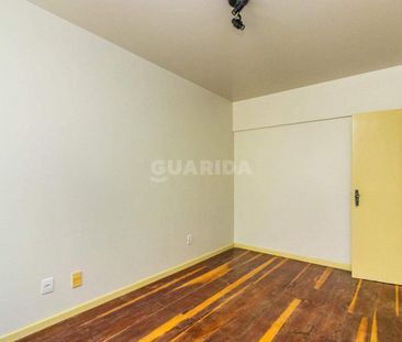 Apartamento 2 dormitórios no bairro Petrópolis, com VAGA DUPLA. - C... - Foto 4