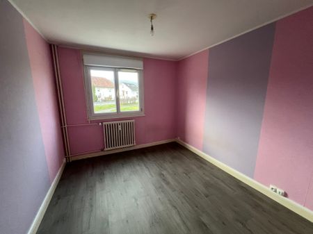 Location - Appartement T4 - 65 m² - Pont-de-Roide-Vermondans - Photo 3