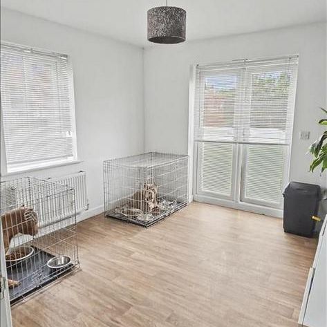 4 bedroom detached house to rent - Photo 1