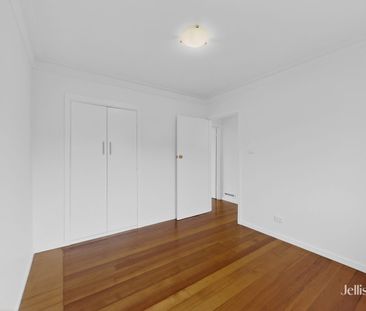 Neat & Comfortable Unit in a Convenient Tullamarine Location - Photo 4