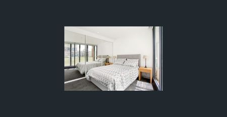 FULLY FURNSIHED - Oversized One Bedroom In City Centre! - Photo 3