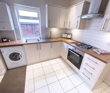 Molyneux Road, L6 - Photo 3