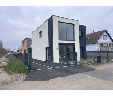 location Maison 5 pièces à Ste croix en plaine - REF 369-26-IB - Photo 2
