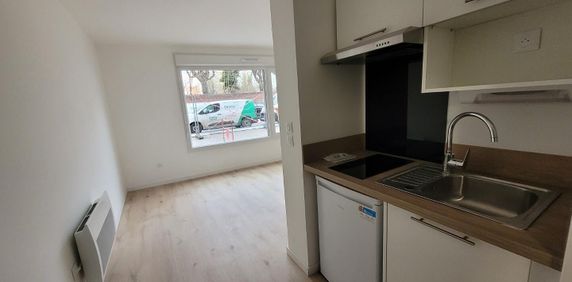 location Appartement T1 DE 24m² À LOOS - Photo 2