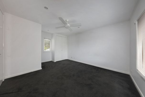 2/125 Walpole Street, Kew VIC 3101 - Townhouse For Rent | Domain - Photo 1