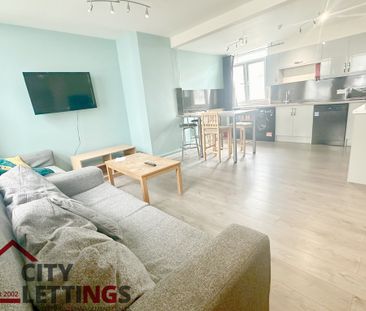 5 Bedroom Apartment - Photo 5