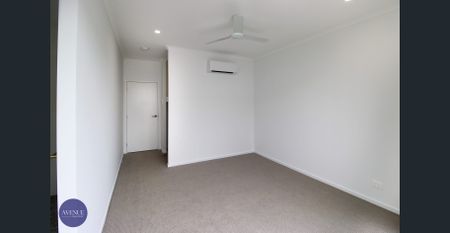 Beautiful Townhouse Awaits! - Photo 3