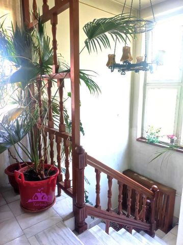 Casa zona dealuri - Fotografie 4