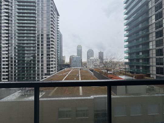 For Lease - 65 Broadway Avenue Unit# #911, Toronto, Ontario - Photo 1