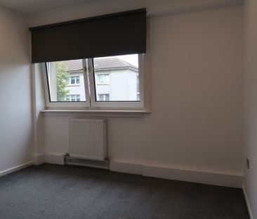 Keal Avenue, Knightswood | £745 Monthly - Photo 3