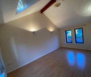 3 bedroom maisonette to rent - Photo 2