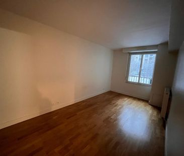 location Appartement T2 DE 57.1m² À PARIS 15 - Photo 4