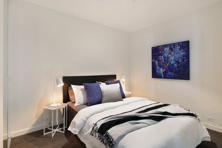 2-BED 1-BATH, NOT FURNISHED - Photo 3