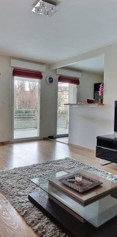 Appartement T3 meublé - Terrasse - Garage - Photo 1