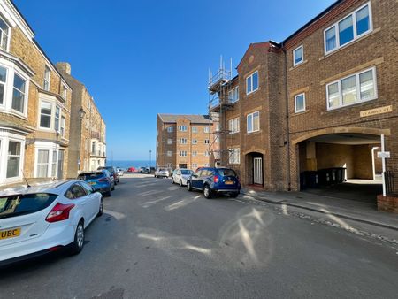 1 Bedroom - Photo 2