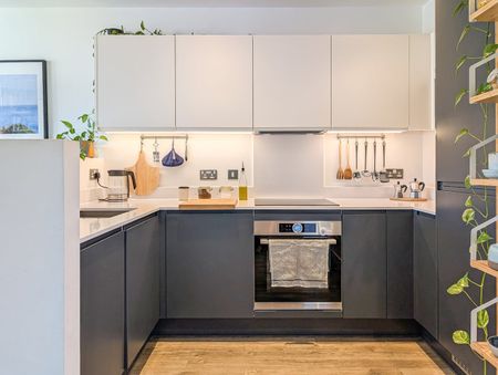 1 Bed Penthouse, Rookwood Way, E3 - Photo 5