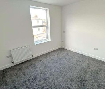 South Parade, Whitley Bay, NE26 - Photo 2