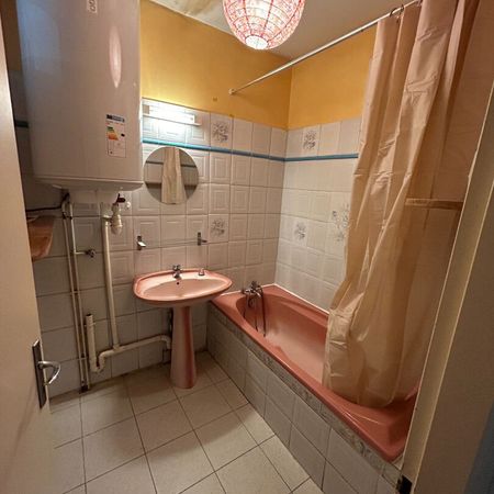 33100 BORDEAUX - APPARTEMENT DEUX PIECES A LOUER - Photo 4