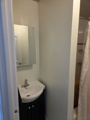 For Lease - 6 Stavebank Road Unit# 2, Mississauga, Ontario - Photo 1