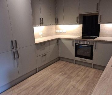 4 bedroom terraced house to rent - Photo 4