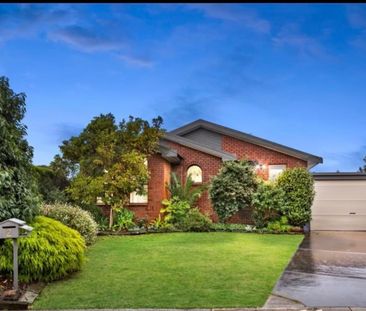 MAGNIFICENT & IMMACULATE FAMILY HOME - Photo 6