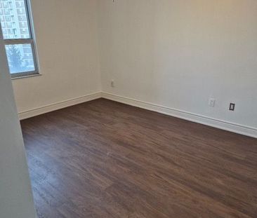 For Lease - 10 Edgecliffe Golfway Unit# 712, Toronto, Ontario - Photo 6