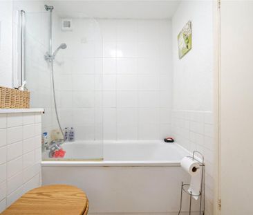 1 bedroom flat to rent - Photo 6