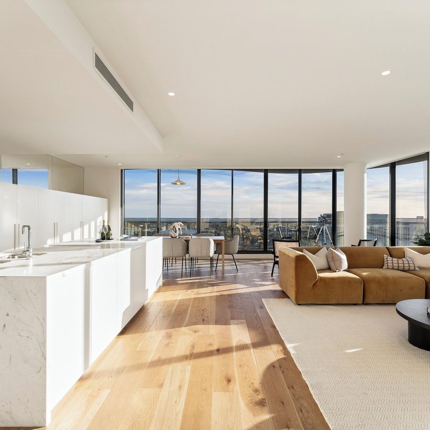 Unrivalled Penthouse with Melbourne’s Most Spectacular Views - Photo 1