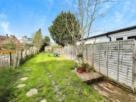 2 bedroom terraced house to rent - Photo 3