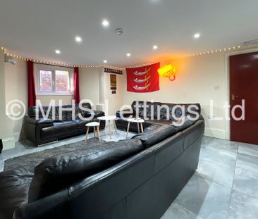 8 Bedroom Mid Terraced House for rent in Ash Grove - Photo 1