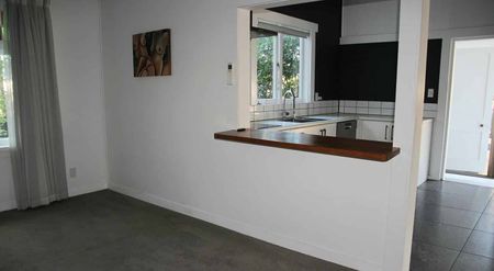 4 bedroom character home close to CBD - Photo 4