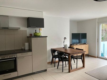 Nice 2.5 room apartment in Vevey with large balcony - Photo 2