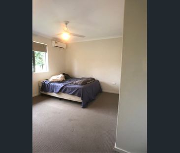 Modern 4 Bedroom Duplex in Quiet Circuit. Style, Space & Convenience - Photo 6