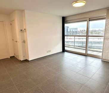 Appartement te huur in Denderleeuw voor € 750 met 1 slaapkamer - Photo 2