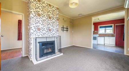 Essential Essex - Photo 3