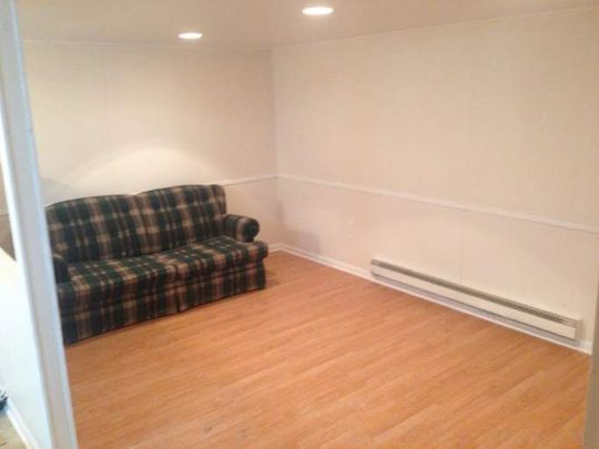 201.2 Wellington Street - 1 bed, 1 bath **HALF OFF FIRST MONTHS RENT WITH LEASE SIGNING** - Photo 1