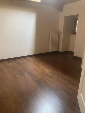 Location maison en pierres 4 pièces 119 m² à Villefranche-de-Rouergue (12200) - Photo 5