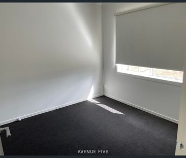 Available for lease mid March! - Photo 3