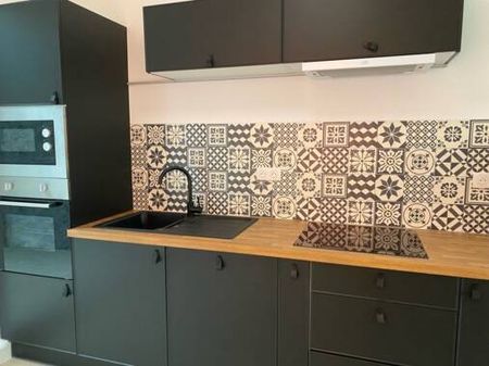 Maison T3 rénovée proche du Parc de Procé - Photo 2