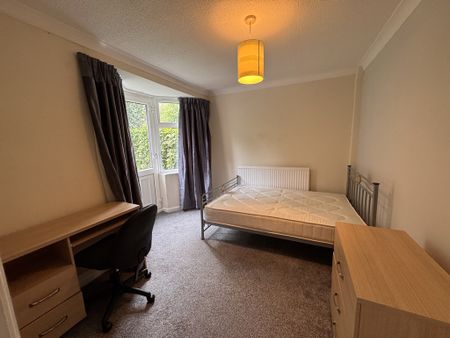 Temple Avenue, Tang Hall - P1515 - Photo 2