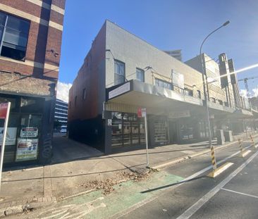 Neat Two Bedroom Unit in CBD Location! - Photo 3