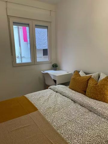 Carrer dAlmoines, Valencia, Valencian Community 46018 - Photo 3