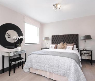 3 bedroom flat to rent - Photo 5