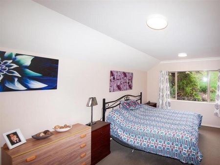 Family Home in Churton Park - Photo 2