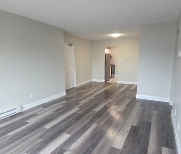 For Lease - 8800 Willoughby Drive Unit# 311, Niagara Falls, Ontario - Photo 2