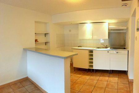 APPARTEMENT MARSEILLE 09 - 4pièce(s) - 61.75 m2 - Photo 2