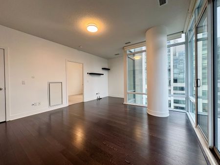 For Lease - 90 Stadium Road Unit# 918, Toronto, Ontario - Photo 4