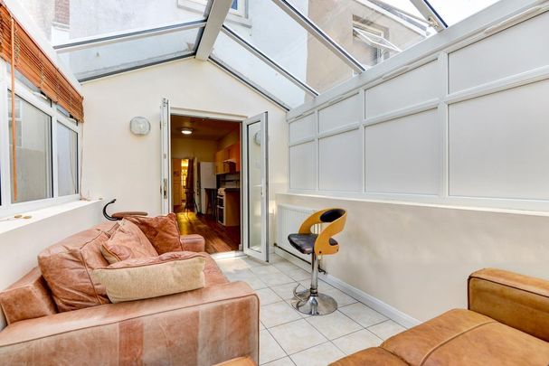 7 bedroom house to rent - Photo 1