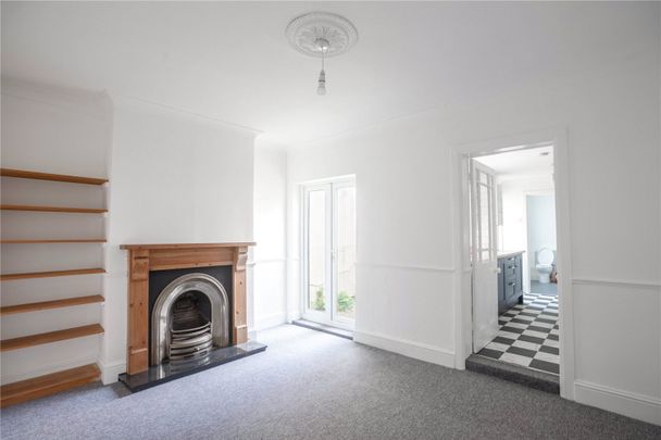 Clifford Road, - Photo 1