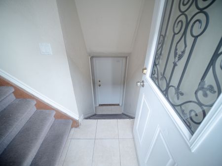 For Lease - 56 Corby Crescent Unit# Lower, Brampton, Ontario - Photo 3